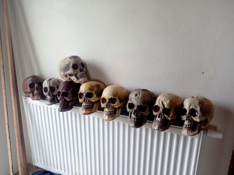 foam skulls, props. Postapocalyptic crafting.