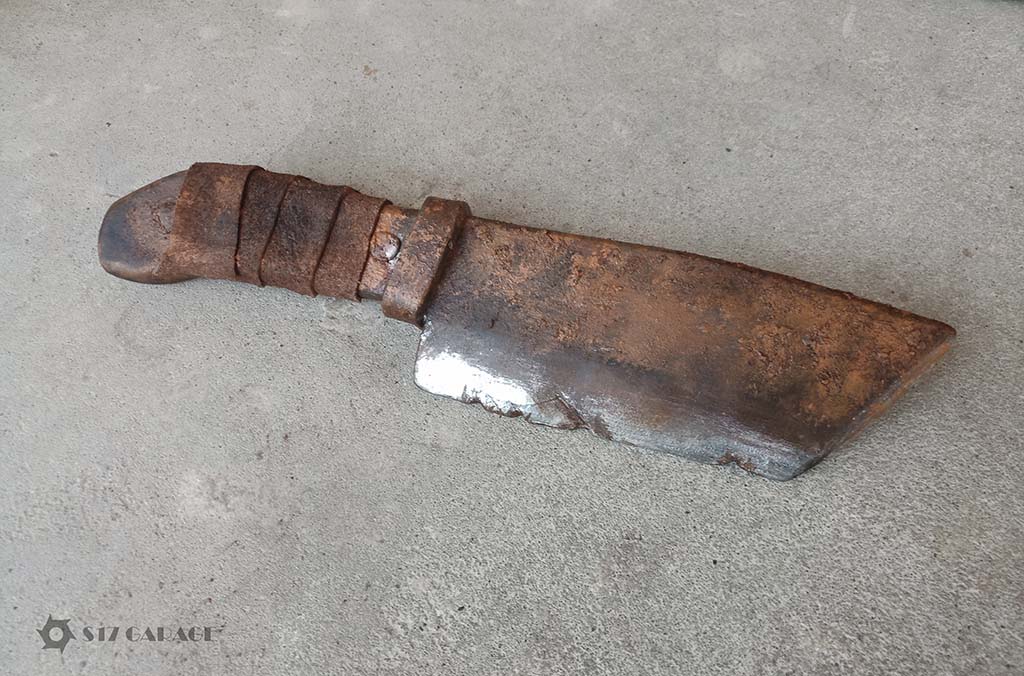 foam knife. rust effect. LARP weapon. postapocalyptic crafting